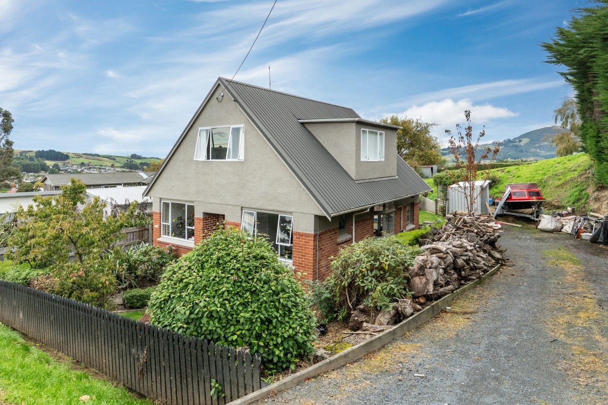 26 Exeter Street, Abbotsford, Dunedin - Carousel 1
