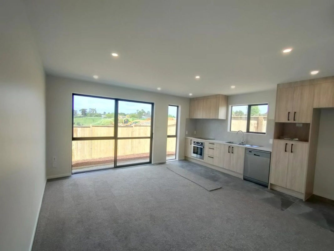 6B Enchantment Lane, Karaka, Papakura - Carousel 2