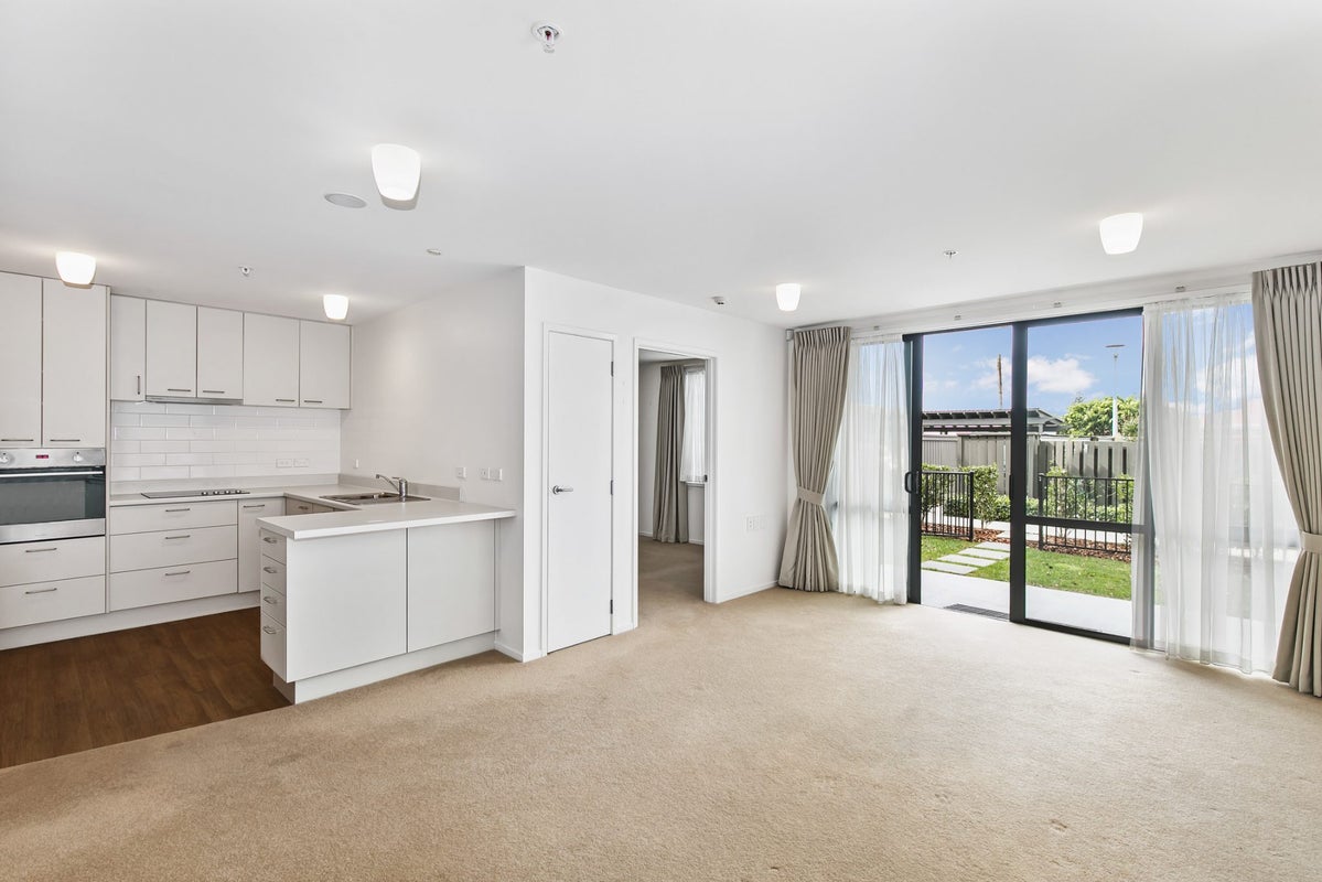 20/128 St George Street, Papatoetoe, Auckland - Carousel 1