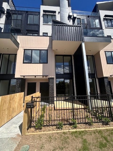11/18 Karengo Street, Long Bay, Auckland - Carousel 2