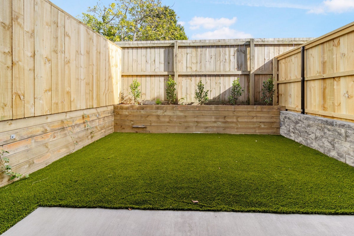 13/52 Taramea Street, Avondale, Auckland - Carousel 6