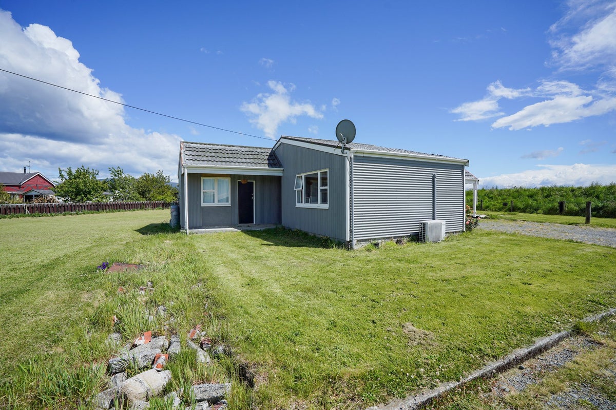 43 Alderly Street, Otautau, Otautau - Carousel 19