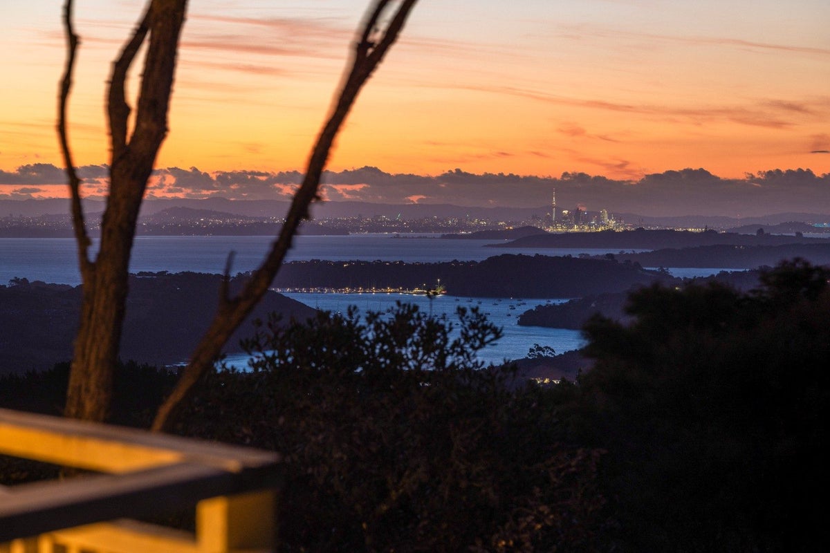 96 Trig Hill Road, Onetangi, Waiheke Island - Carousel 2