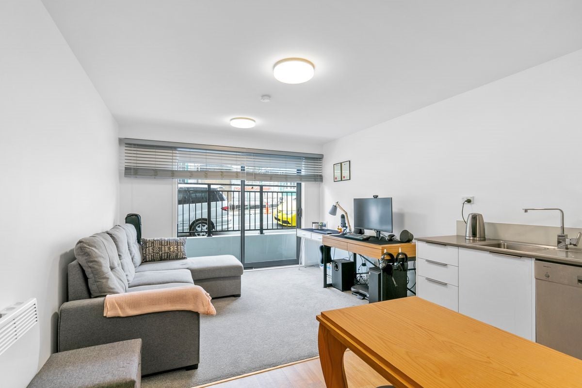 108/2 Colombo Street, Newtown, Wellington - Carousel 1
