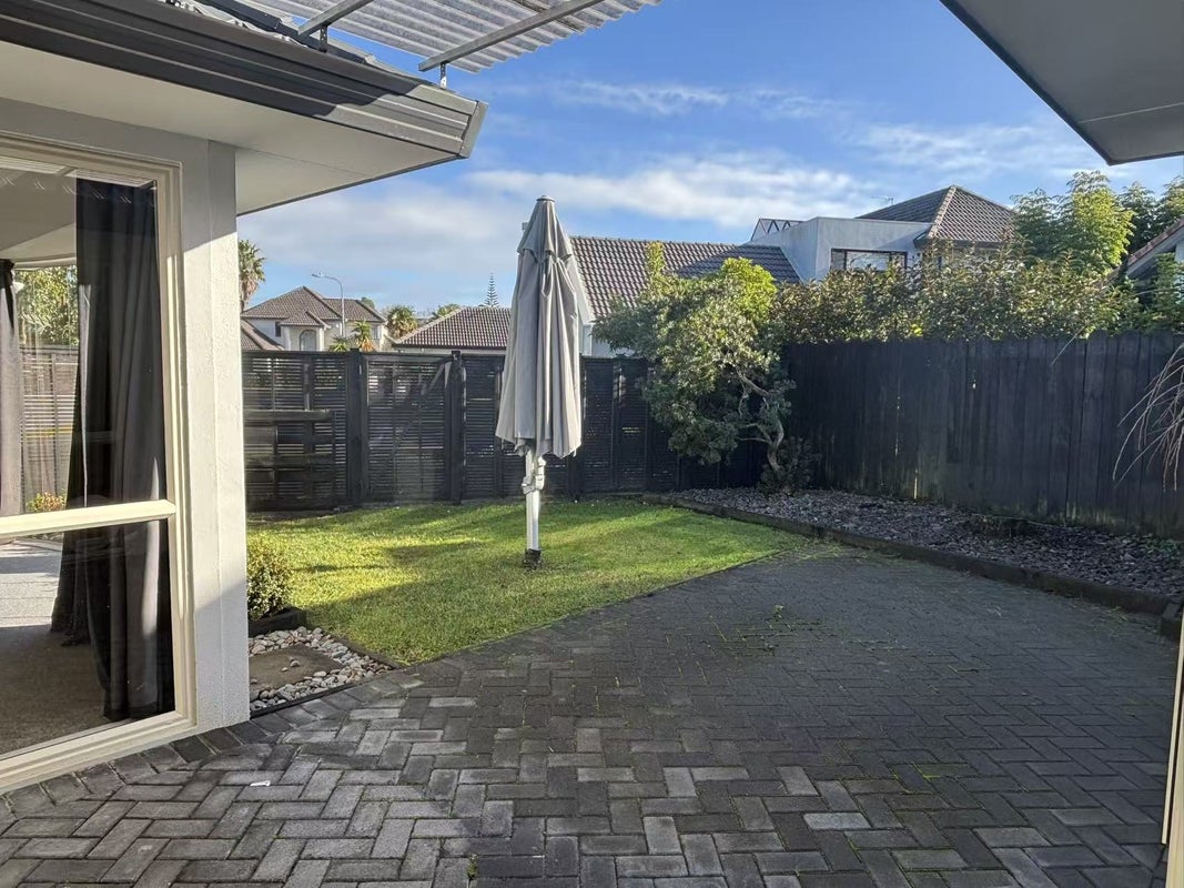 27 Windsong Court, Northpark, Auckland - Carousel 14