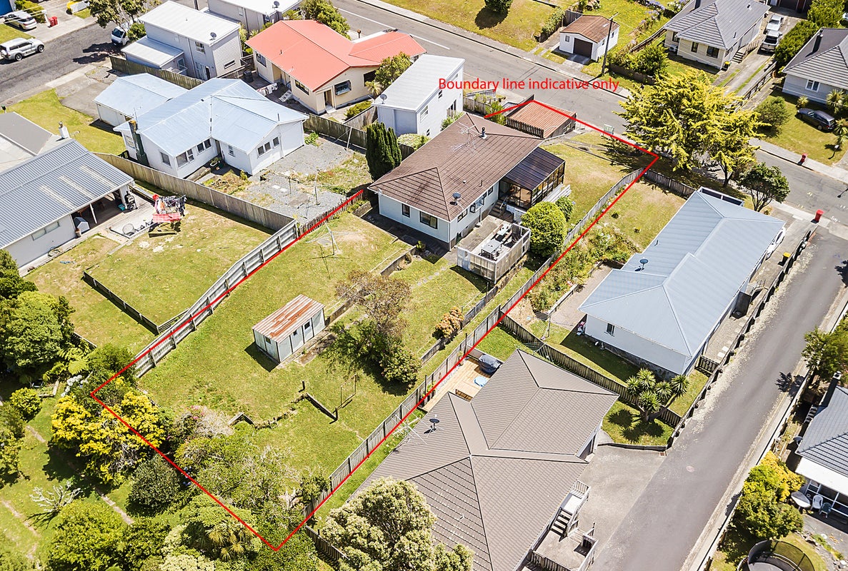 4 Hillary Street, Tawa, Wellington - Carousel 25