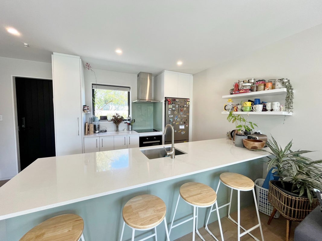 1/57 Woodville Street, Edgeware, Christchurch - Carousel 2