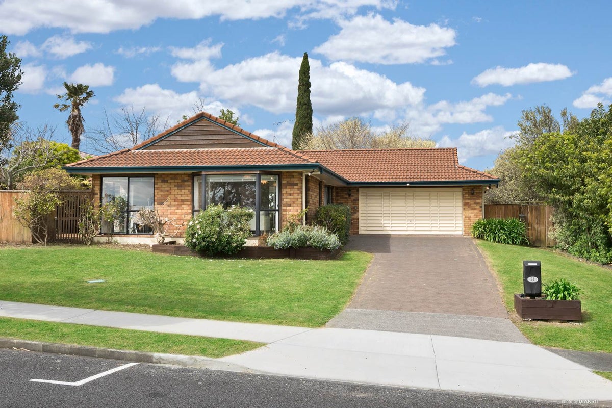 36 Orangewood Drive, Northpark, Auckland - Carousel 1