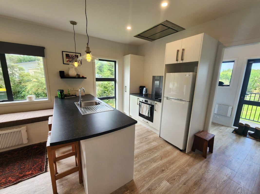 28 Ihaka Hakuene Street, Manakau, Levin - Carousel 2