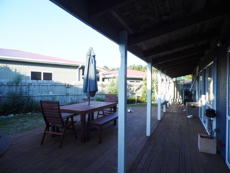 10 Matakane Street, Waitarere Beach, Levin - Carousel 1