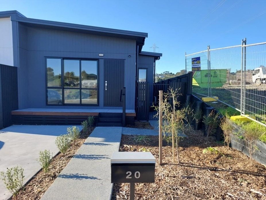 20 Harvie Mcwatt Drive, Totara Park, Auckland - Carousel 1