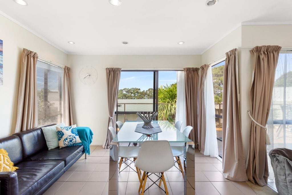 868A Whangaparaoa Road, Manly, Whangaparaoa - Carousel 2
