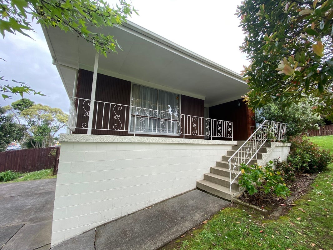 171 Gossamer Drive, Pakuranga Heights, Auckland - Carousel 2