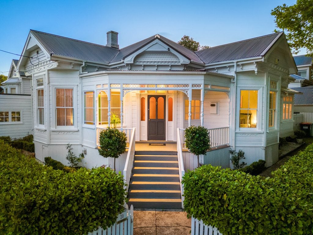 20 Princes Street, Northcote Point, Auckland - Carousel 1
