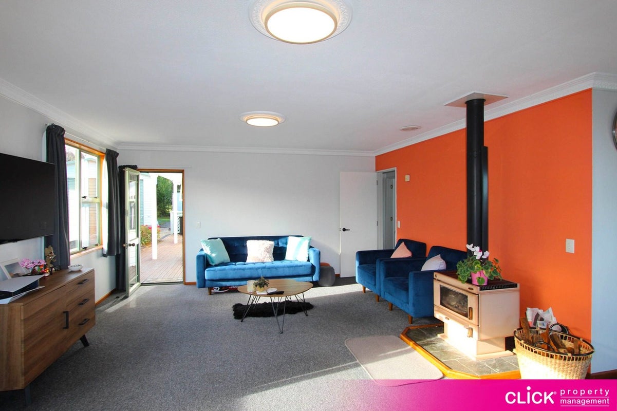7 Thomson Street, Green Island, Dunedin - Carousel 1
