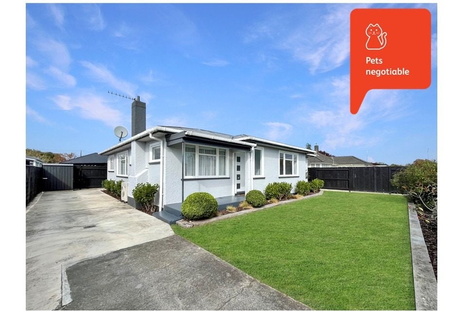 4 Bristol Crescent, Roslyn, Palmerston North - Carousel 1