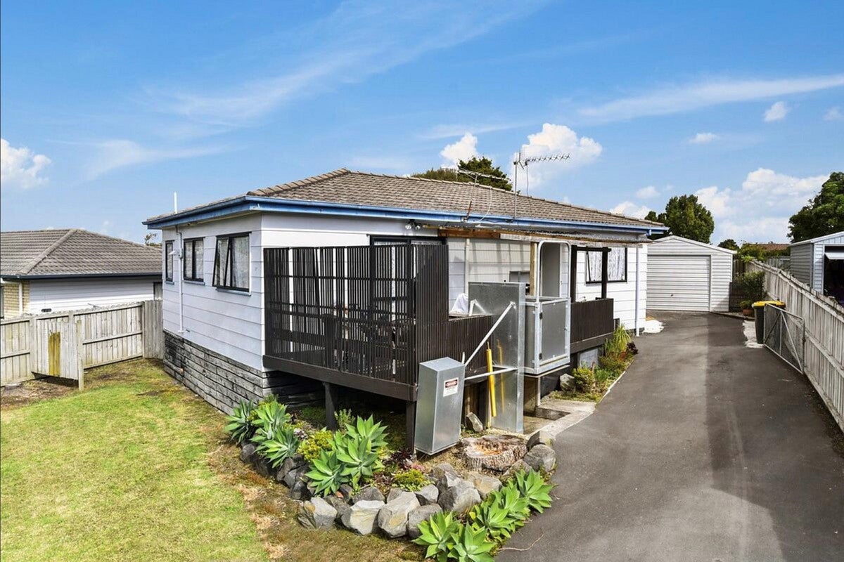 36 Limond Street, Randwick Park, Auckland - Carousel 1