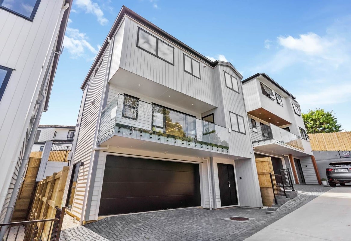 116C Oaktree Avenue, Browns Bay, Auckland - Carousel 2