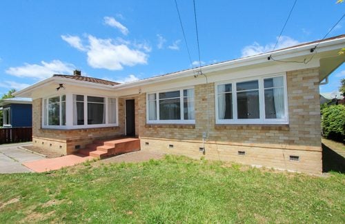 18 Oxford Street, Fairfield, Hamilton - Carousel 19