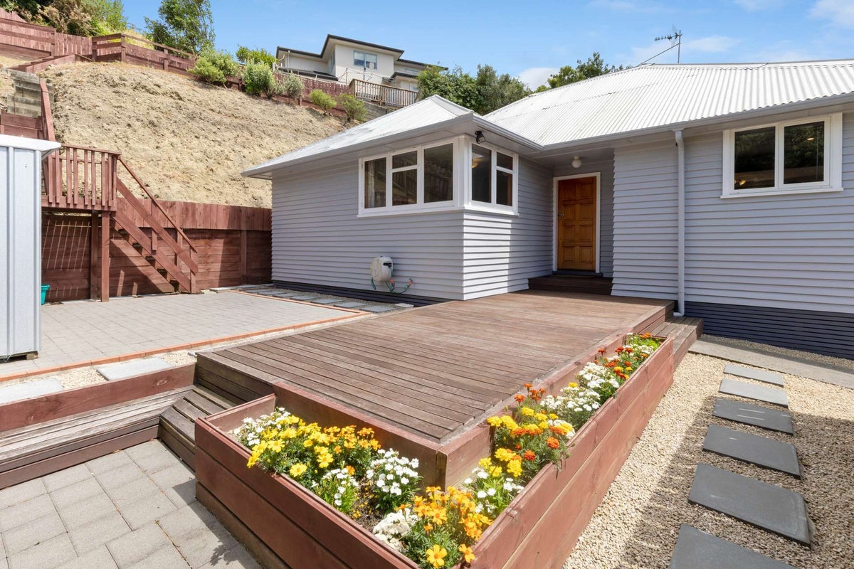 137 Ironside Road, Johnsonville, Wellington - Carousel 2