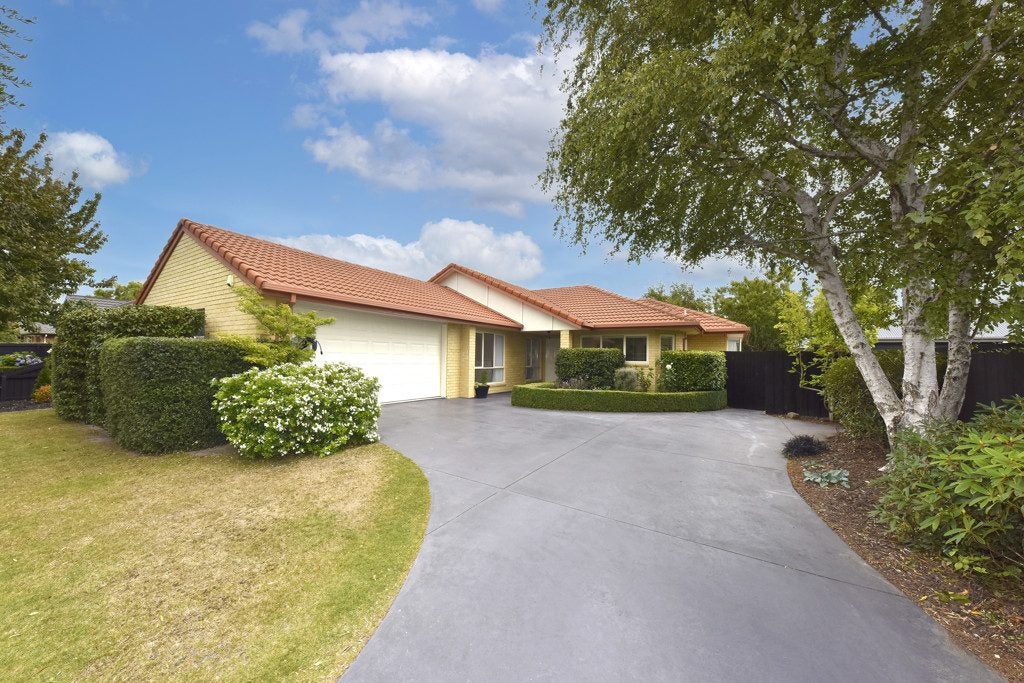 14 Parkside Crescent, Northwood, Christchurch - Carousel 1