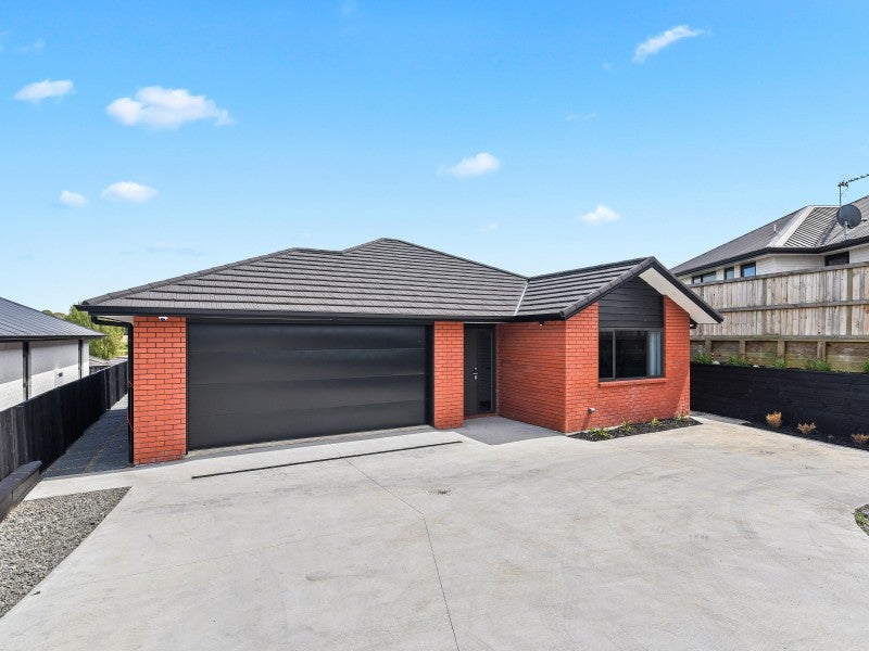 16 Waireka Road, Rototuna North, Hamilton - Carousel 2