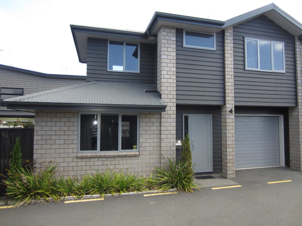 19 Stadium Lane, Whitiora, Hamilton - Carousel 1