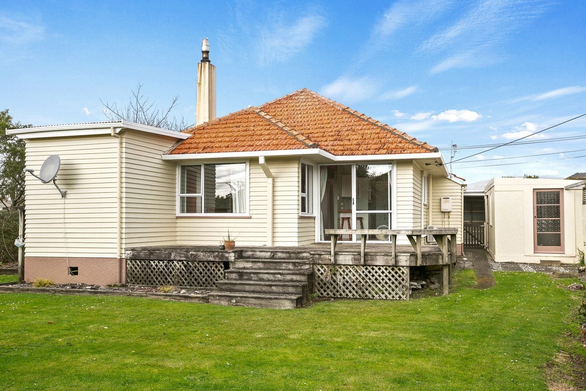 47 Drake Street, Vogeltown, New Plymouth - Carousel 16