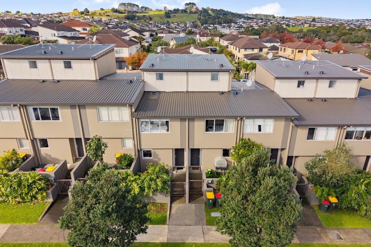 13/1 Gracechurch Drive, Flat Bush, Manukau City, Auckland - Carousel 20