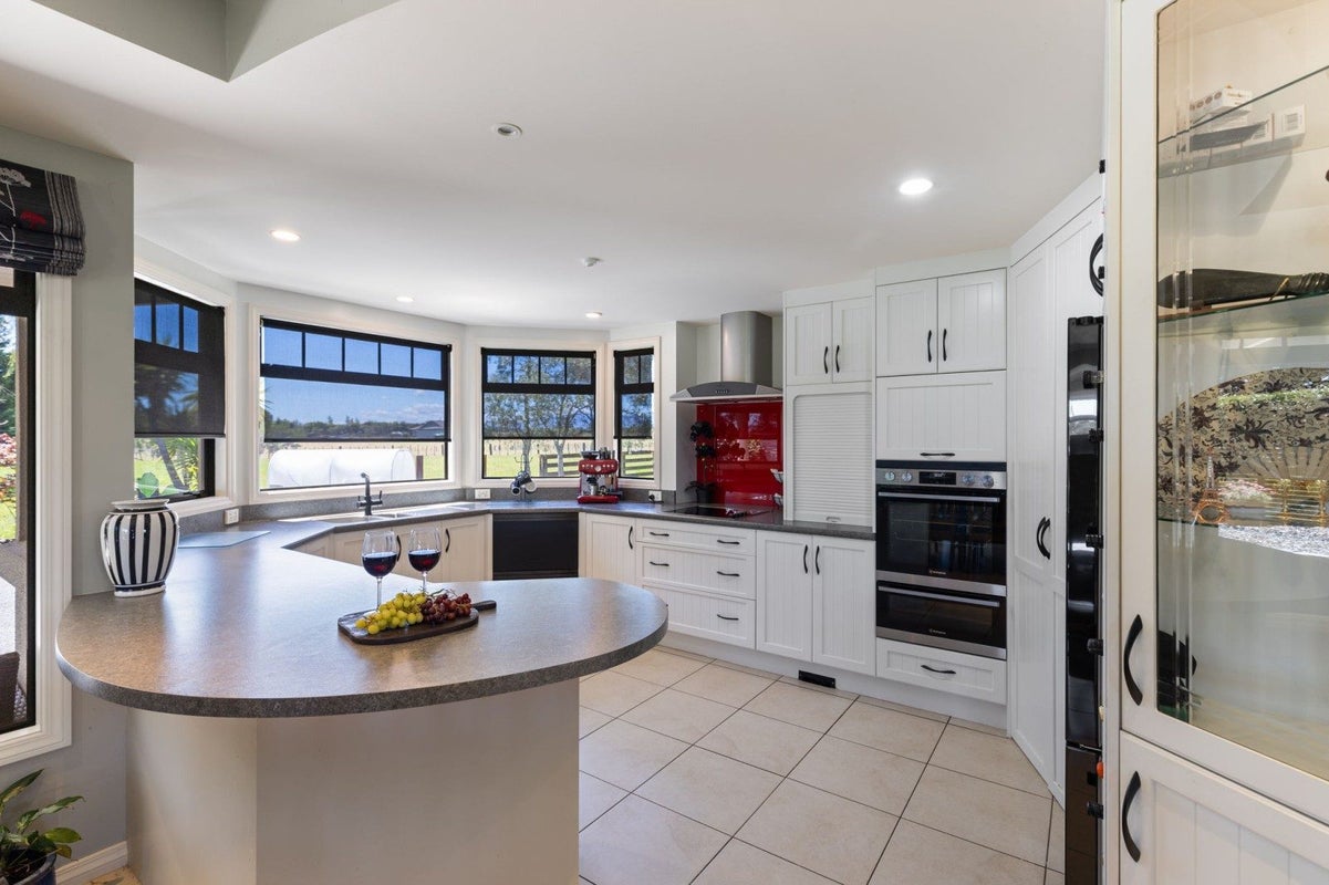 456 Stoney Creek Road, Kelvin Grove, Palmerston North - Carousel 2