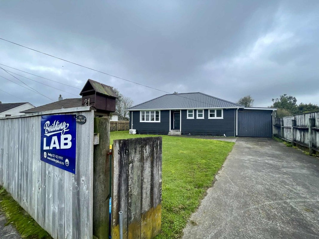 21 Miro ST, Merrilands, New Plymouth - Carousel 1