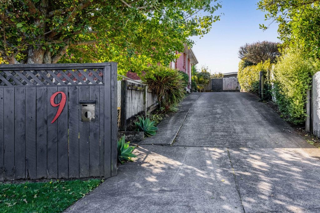9 Protea Place, Bell Block, New Plymouth - Carousel 36