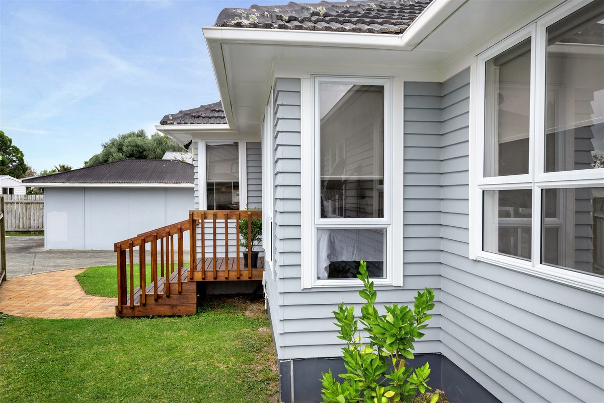 50 Yeovil Road, Te Atatu Peninsula, Auckland - Carousel 20
