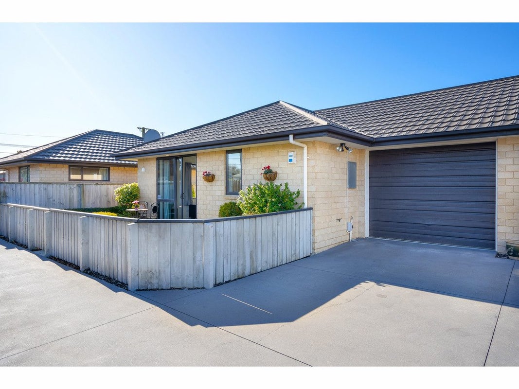 2/50 Koromiko Street, Saint Martins, Christchurch - Carousel 1