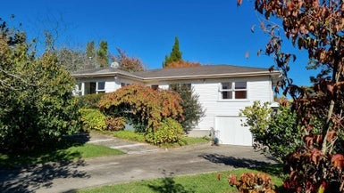 36 Bretton Terrace, Hillcrest, Hamilton - Carousel 1