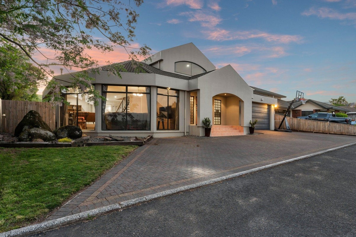 22 Hoyte Place, Pukehangi, Rotorua - Carousel 1