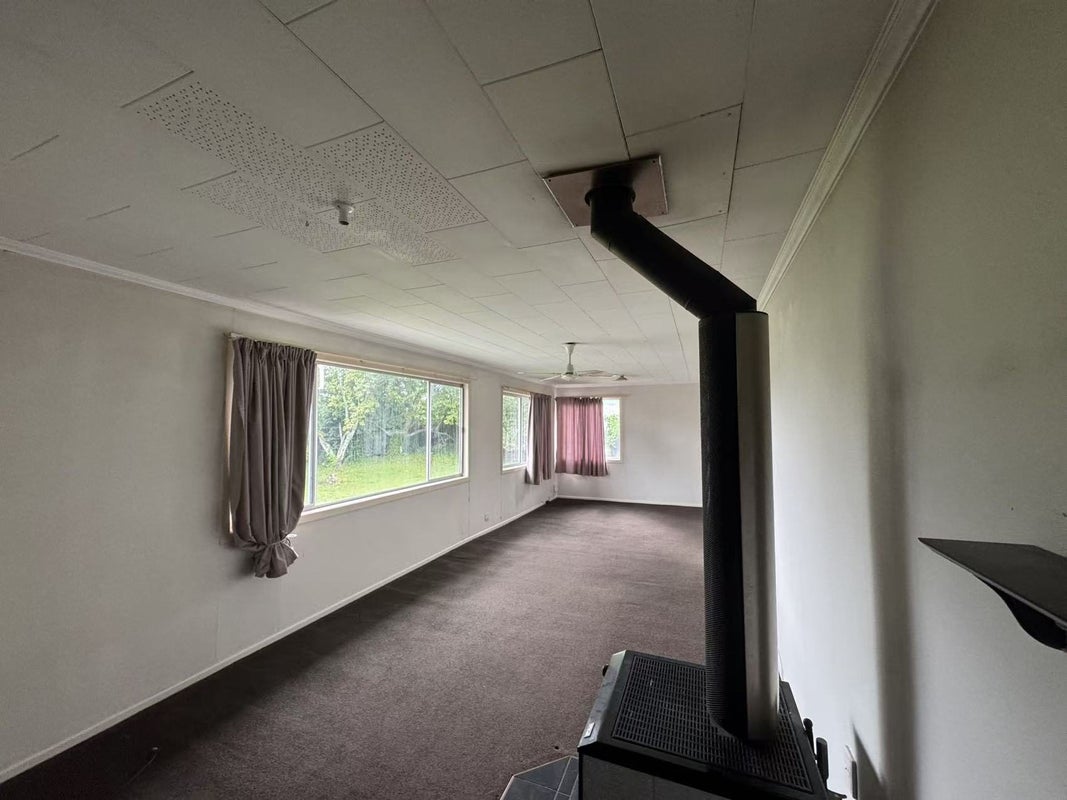 10 Holmes Street, Nawton, Hamilton - Carousel 2