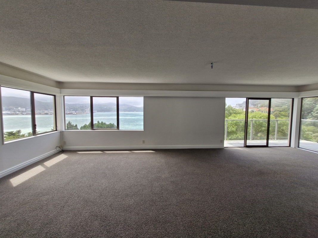 4/9 Wilkinson Street, Oriental Bay, Wellington - Carousel 1