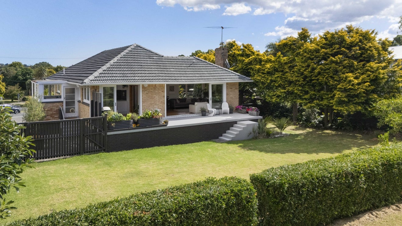 58 Linwood Avenue, Mount Albert, Auckland - Carousel 2