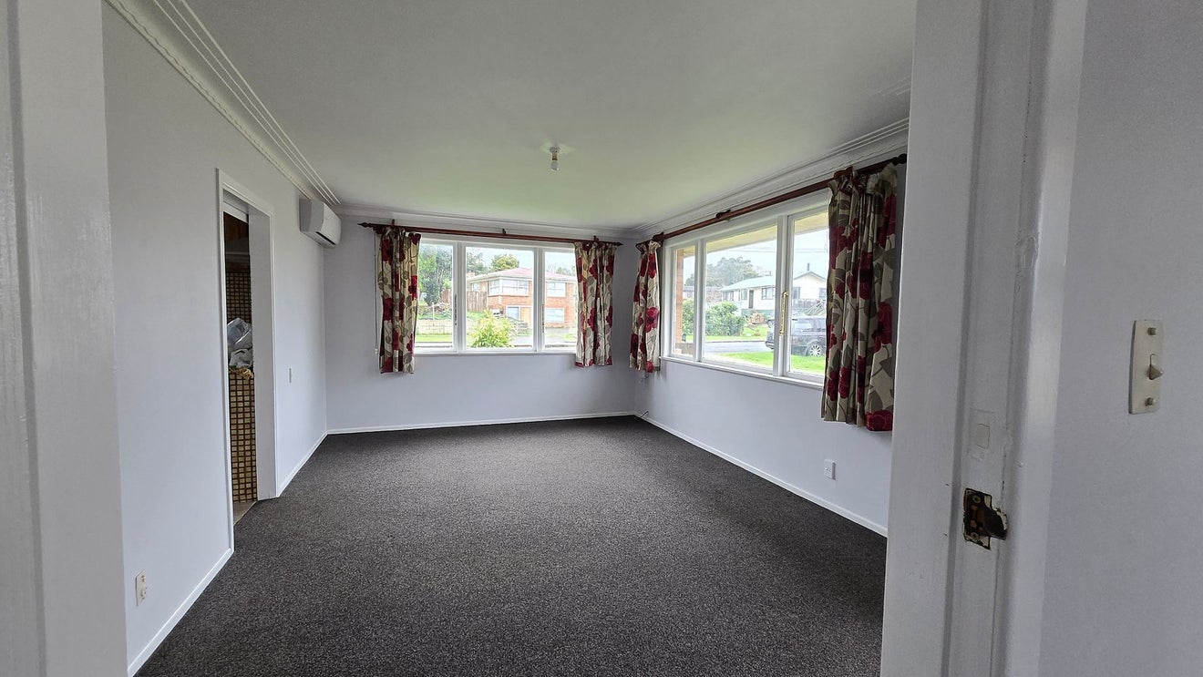 1/9 Hyde Street, Manurewa East, Auckland - Carousel 2