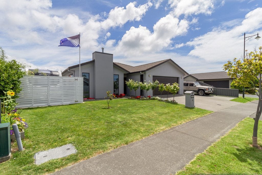 18 Akaroa Road, Poraiti, Napier - Carousel 2