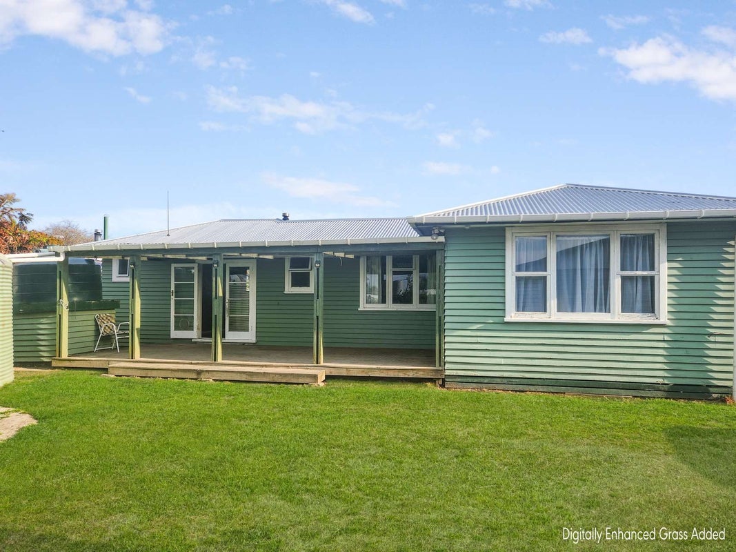 10 Atkins Street, Gisborne - Carousel 2