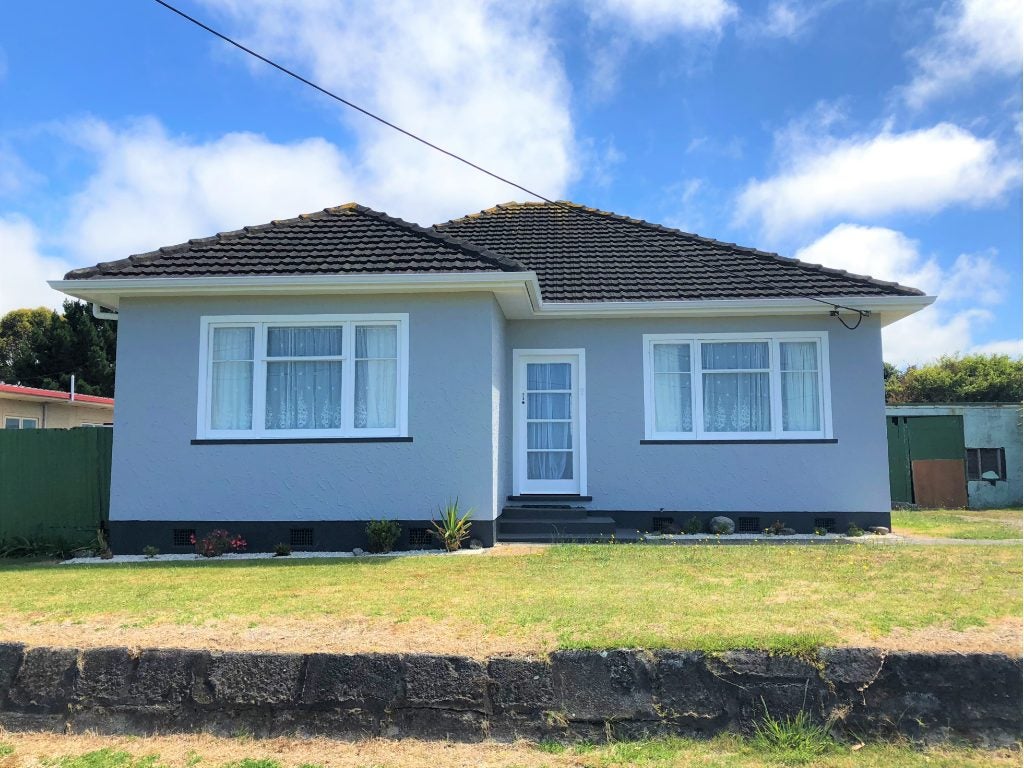 11A Kowhai Street, Castlecliff, Whanganui - Carousel 2