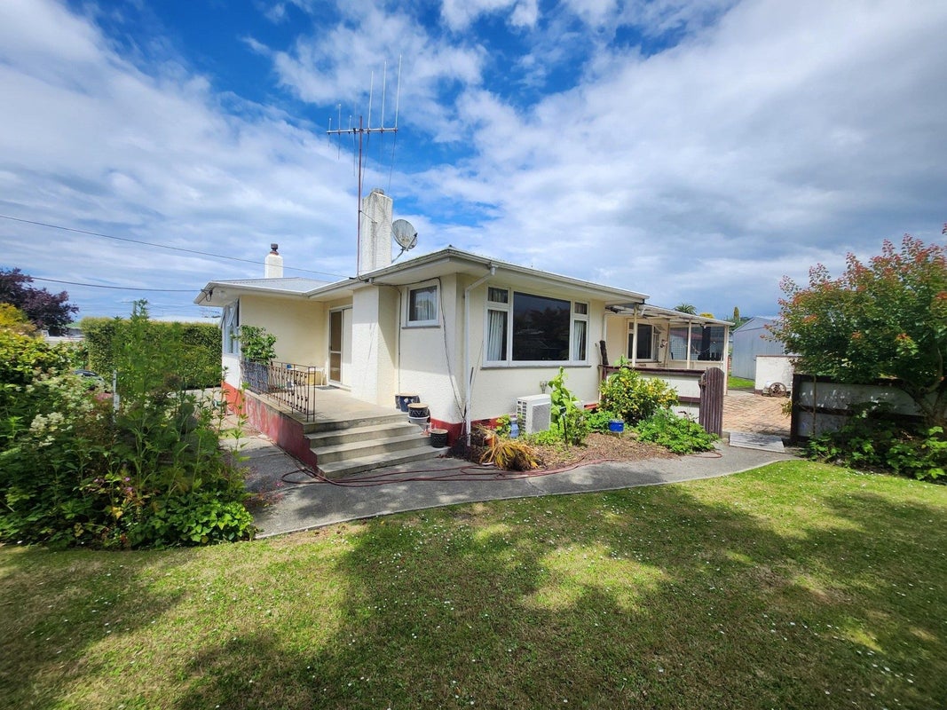 18 Glendale Crescent, Holmes Hill, Oamaru - Carousel 1