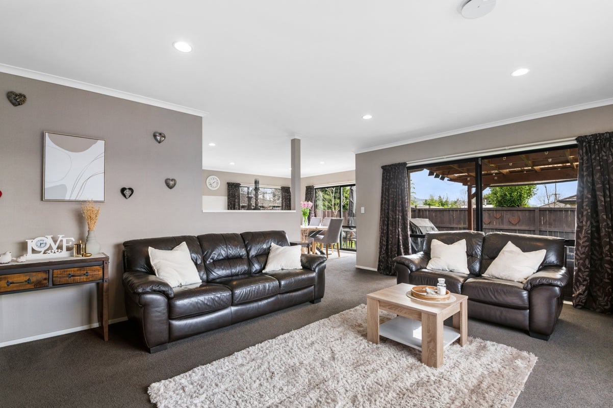 22B Dickens Street, Owhata, Rotorua - Carousel 2