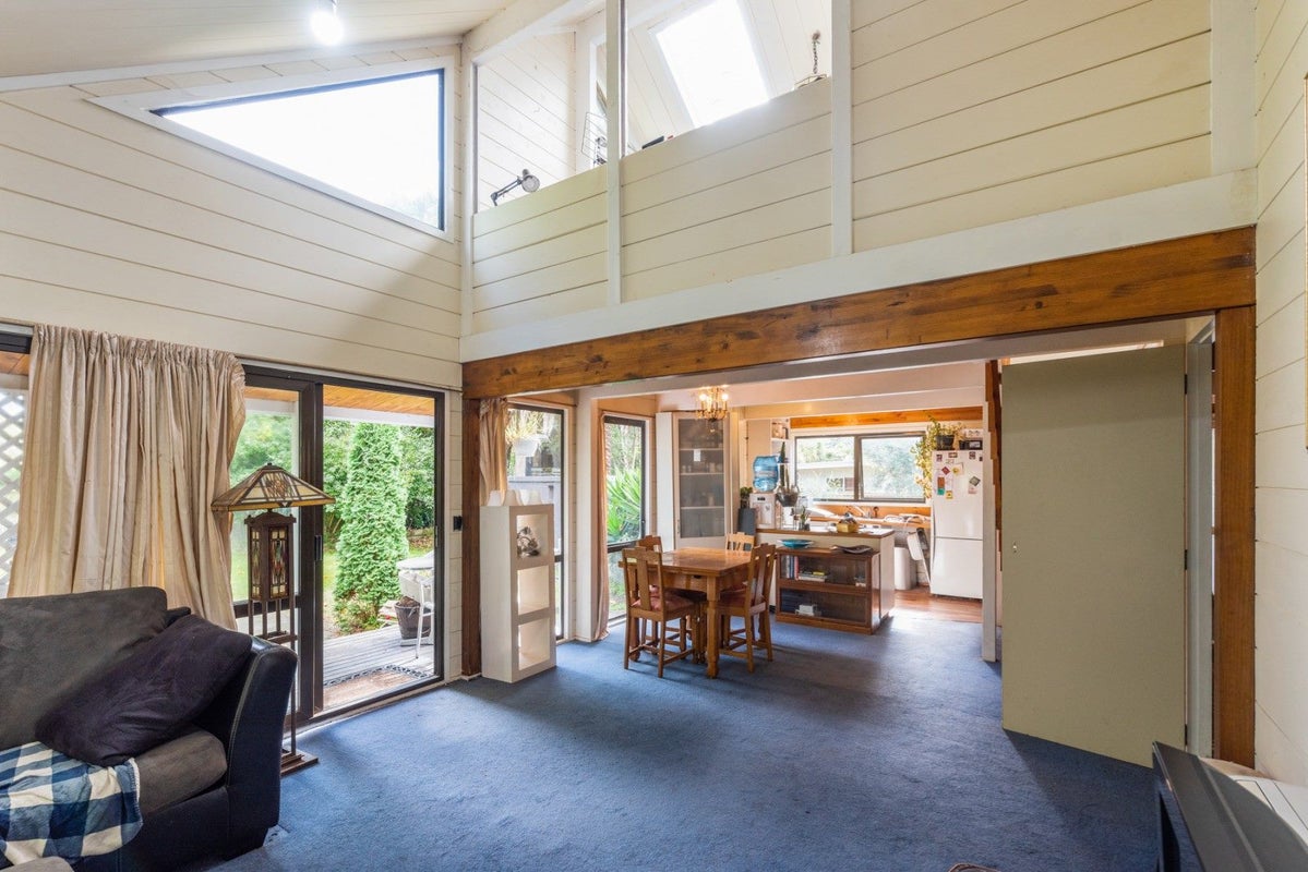 1 Kew Grove, Raumati Beach, Paraparaumu - Carousel 2