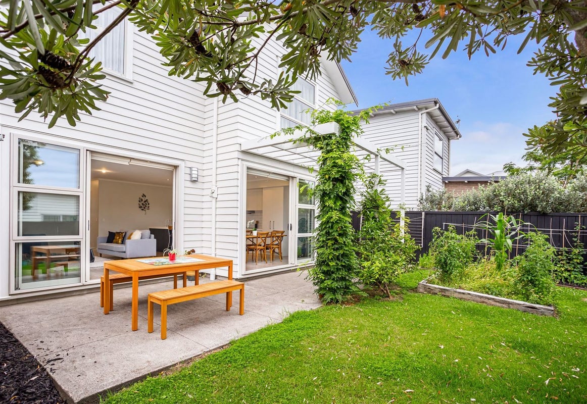 6 Vincent Lane, Hobsonville, Auckland - Carousel 2