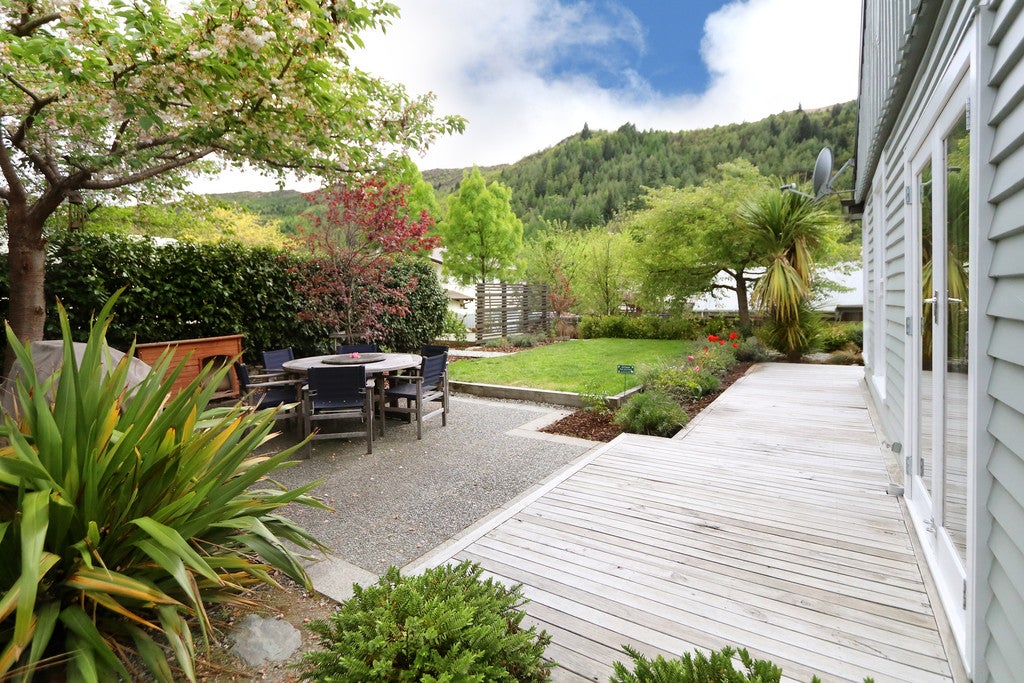 5 Daveys Place, Arrowtown, Arrowtown - Carousel 26
