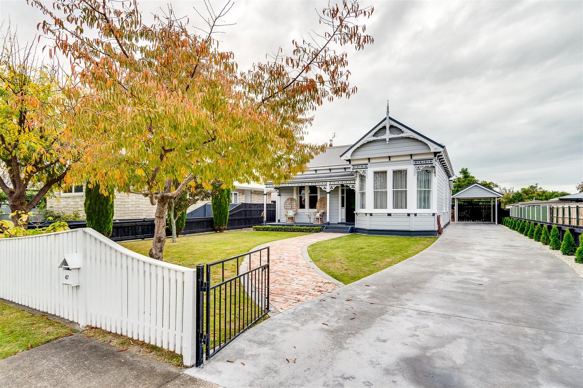 47 Avenue Road, Greenmeadows, Napier - Carousel 2