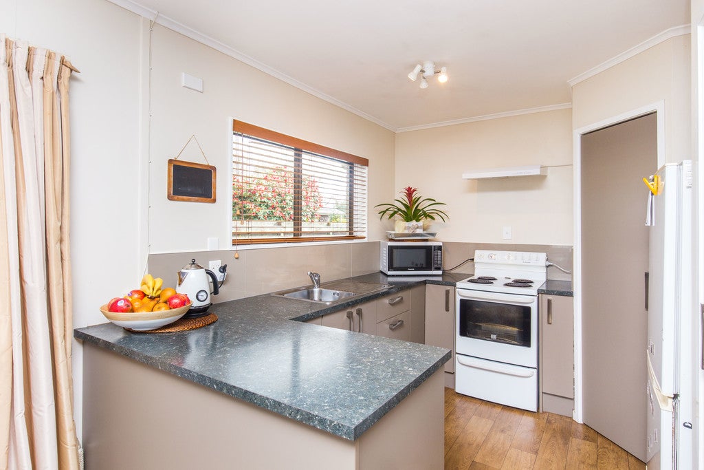 1/18 Berwyn Avenue, Takanini, Auckland - Carousel 2